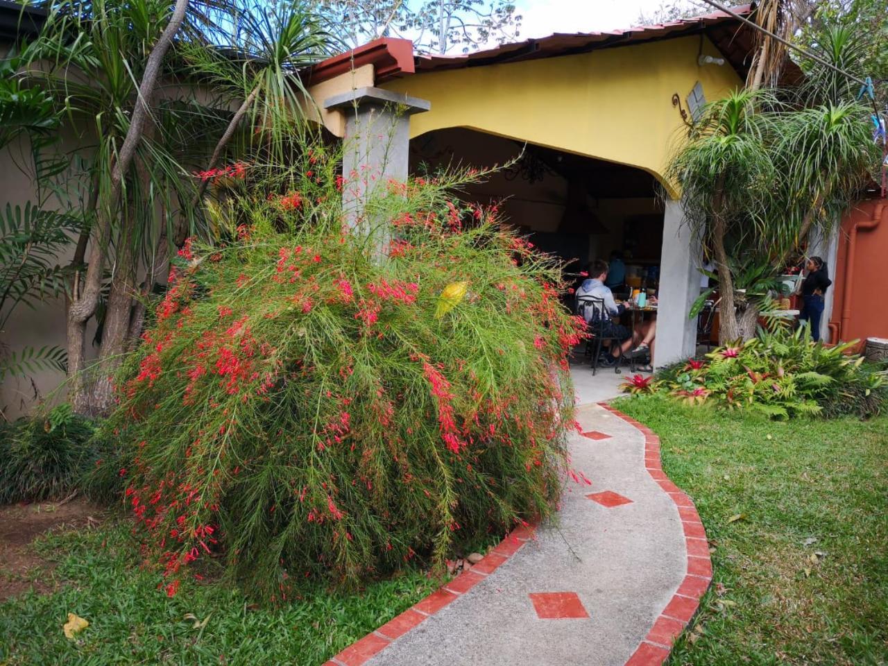 Hotel Santa Maria Inn San Juan Abajo Exterior foto